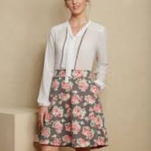 Matilda Jane Friends Forever gray floral a-line flare Skirt sz M